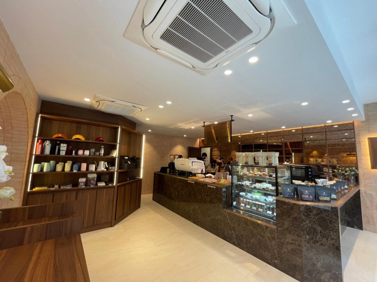 The Quarter Ploenchit By Uhg Banguecoque Exterior foto